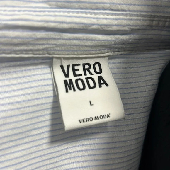Vero MODA Women’s Light Blue with Stripes Cotton Button Down Shirt size Large - Picture 7 of 9